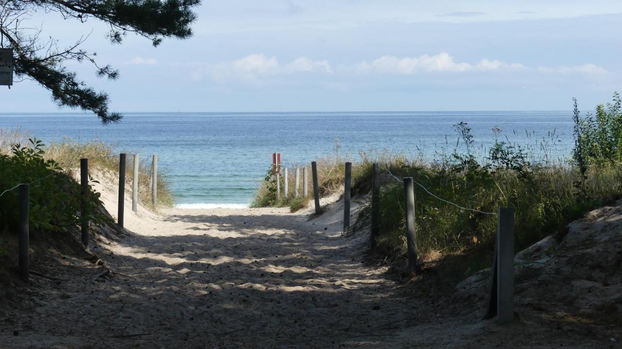 Zu Haus In Der Ferne Villa Baabe Exteriör bild